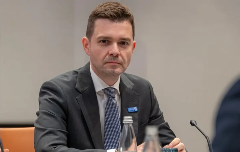 Добрососедските односи се суштински за европската интеграција, а Коридорот 8 овозможува тој принцип да се преточи во реалност, истакна Муцунски