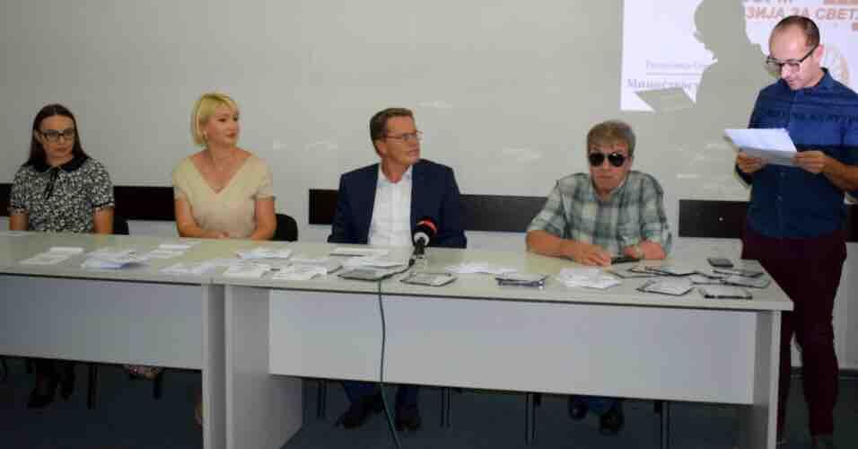 ДКСК УТВРДИ ДИСКРИМИНАЦИЈА ОД СТРУЧНАТА КОМИСИЈА: Му намалиле помош иако е целосно слеп и состојбата му е непроменлива