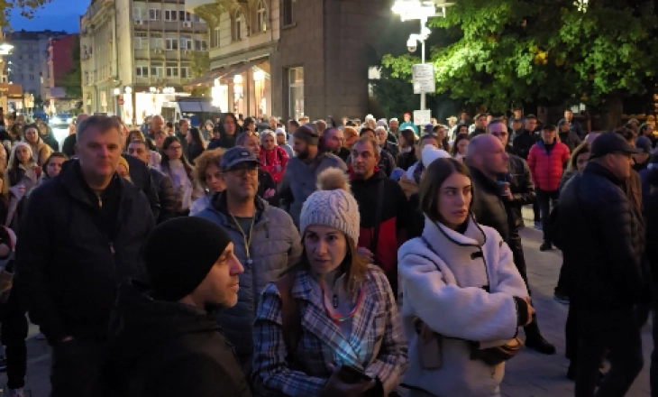 ПРОТЕСТИ ВО СОФИЈА: Се бараат оставки од Јотова и Радев