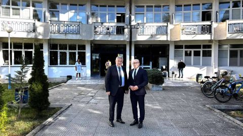 СОВРЕМЕНА ОПРЕМА ВО СТРУШКАТА БОЛНИЦА: Нови апарати за дијализа и анестезиологија