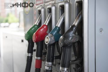 Пиштол за точење гориво на бензинска пумпа