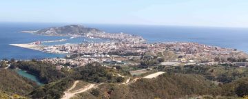 Полициска интервенција и мигранти во ексклавата Сеута