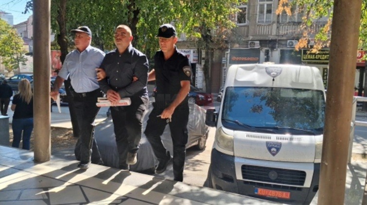 ОБВИНИТЕЛСТВОТО БАРА ДОЖИВОТЕН ЗАТВОР ЗА СЕРИСКИОТ УБИЕЦ: Бојковски ги давел жртвите од ниски побуди, рече Лапе