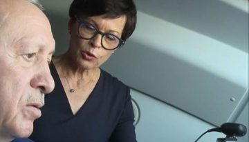 Реџеп Таип Ердоган и Марта Кос за време на отворањето на брзата пруга