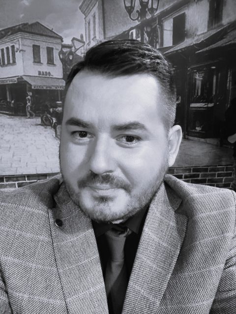ТРИ ГОДИНИ ОД СМРТТА НА ДАЛИБОР ЃОШИЌ: Солистот на „Танец“ остави длабока трага во македонскиот фолклор