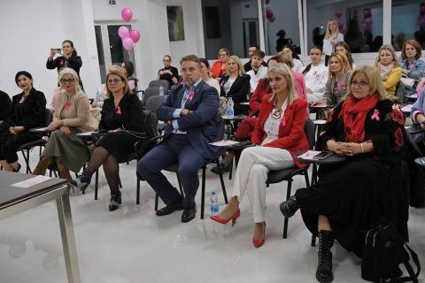 КАМПАЊА РОЗОВ ОКТОМВРИ ВО КАРПОШ: Превенцијата и раното откривање спасуваат животи од рак на дојка, порача д-р Китановска
