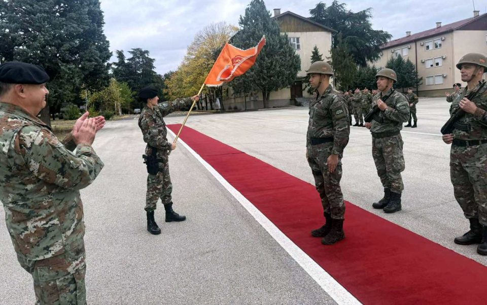 ДИЈАНА НЕШИЌ СТАНА КОМАНДАНТ НА БАТАЛЈОНОТ ЗА ВРСКИ: Официјална воена свеченост во касарната Илинден