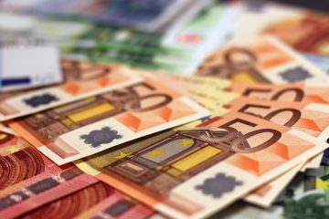 Купови девизи и банкноти евра