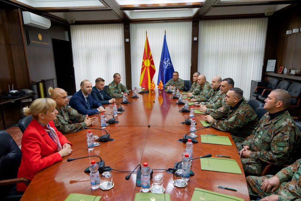 ТРАНСФОРМАЦИЈА НА СЛУЖБАТА ВО ОДБРАНАТА: Професионалните војници ќе останат во Армијата до пензионирање