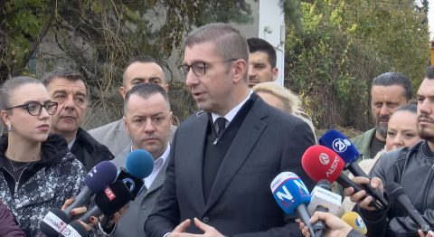 ВОДЕА КАМПАЊА ШТО НЕ ДОЛИКУВА ЗА 21 ВЕК: Создаваа етнички поделби, мислејќи така ќе добијат градоначалник во Брвеница, целта е над 4.000 гласа во вториот круг за ВМРО-ДПМНЕ, порача Мицкоски