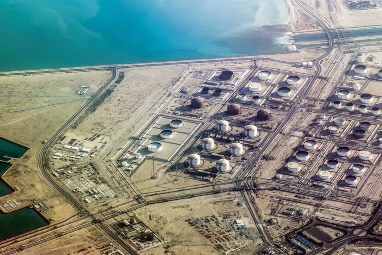 СТРАВУВАЊА ОД ВОЈНА ВО ИРАН: „КатарЕнерџи“ купува седум милиони тони американски гас годишно