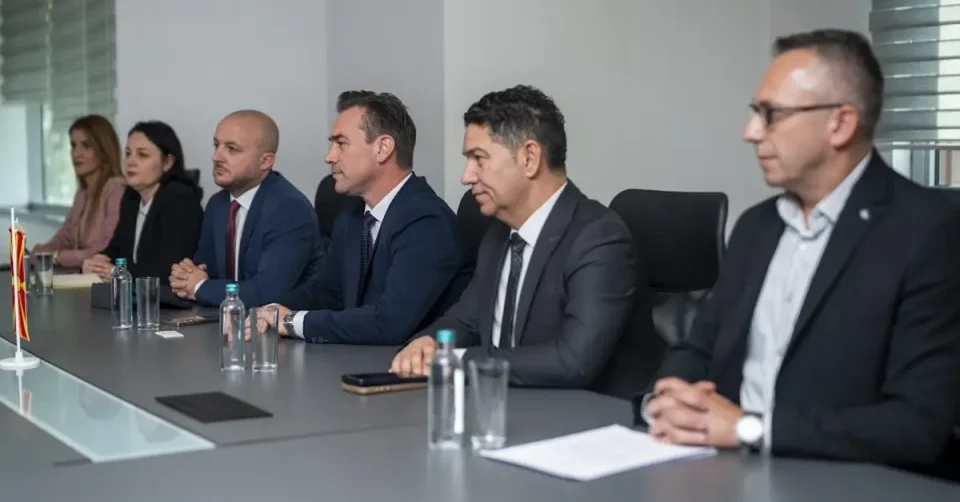 ЗАЈАКНУВАЊЕ НА ЕКОНОМСКИТЕ ВРСКИ СО ПРИШТИНА: Серафимовски и Муја најавија предвидливи услови за земјоделците и прехранбениот сектор